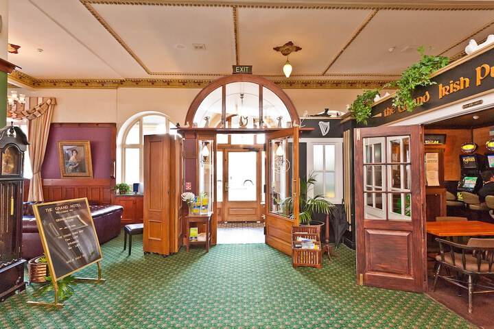 Hotel 2 of 32