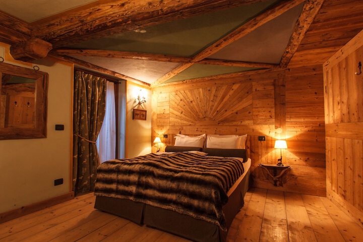 Room 6 of 57
