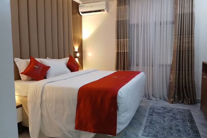 Room 12 of 43