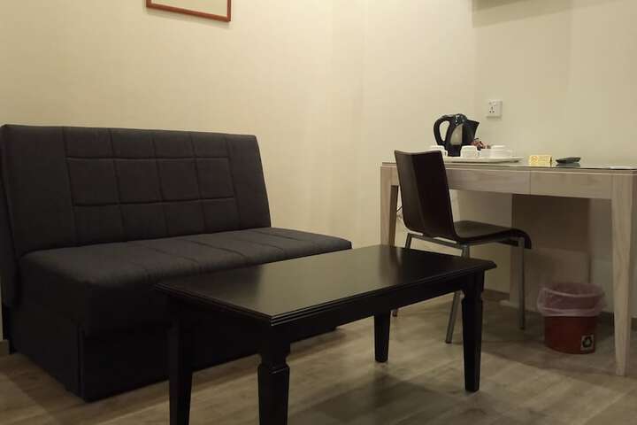 Room 20 of 65