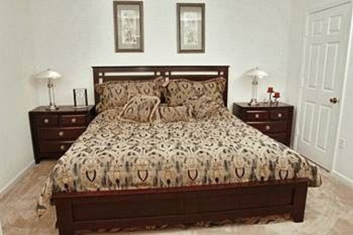 Room 14 of 32