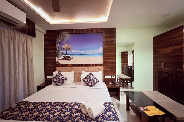 Room 5 of 44