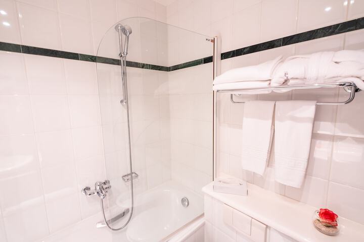 Bath Photo