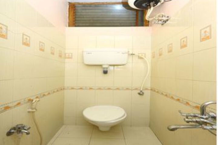 Room 2 of 22