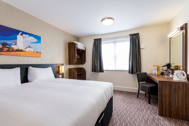Room 7 of 30