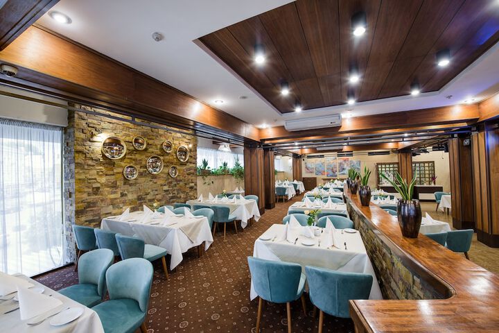 Dining Photos