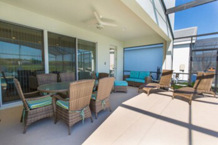 Terrace/Patio 2 of 37