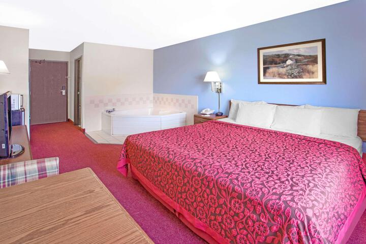 1 King Bed (1 of 4)