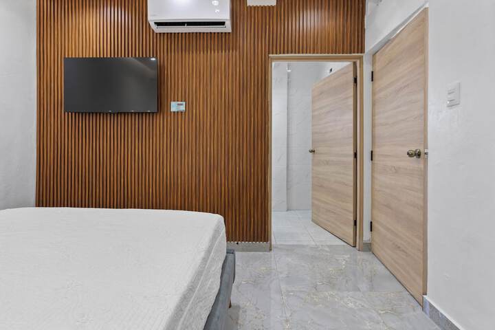 Room 38 of 62