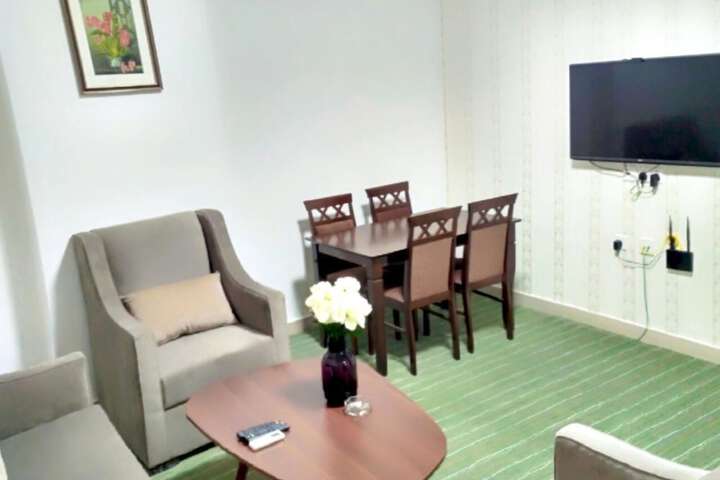 Room 13 of 42