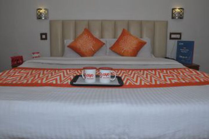 Room 14 of 25