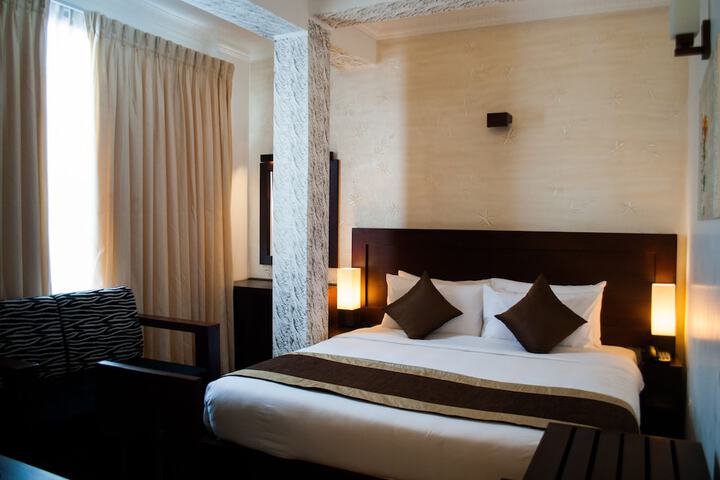 Room 16 of 48