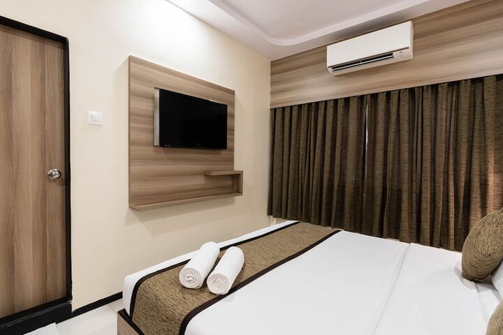 Room 14 of 50