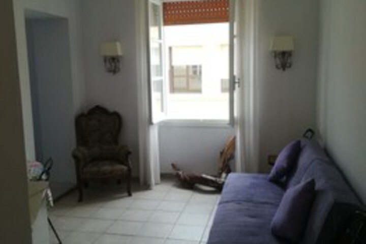 Room 52 of 60