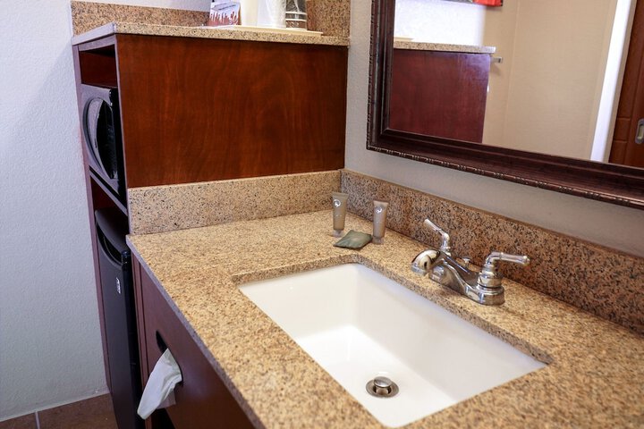 Bathroom sink