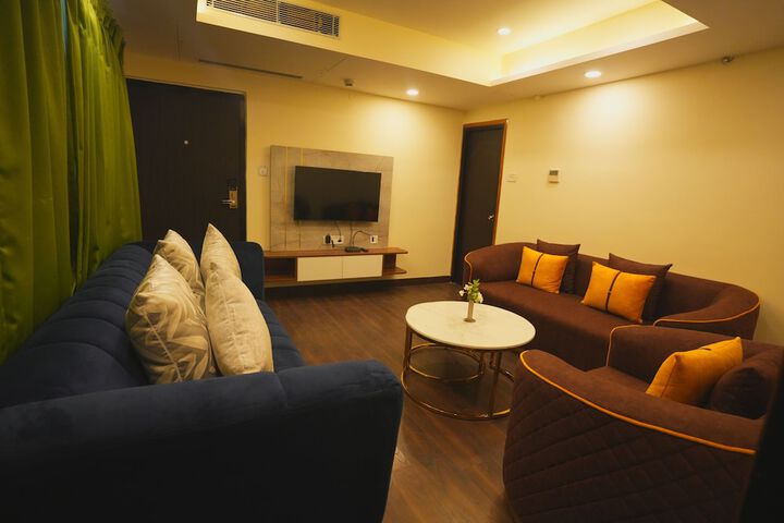 Room 28 of 47