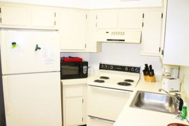 Room 8 of 11
