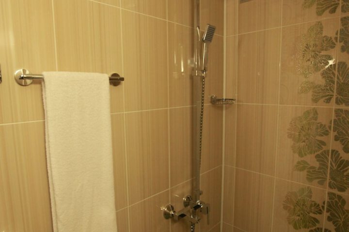 Room 65 of 125