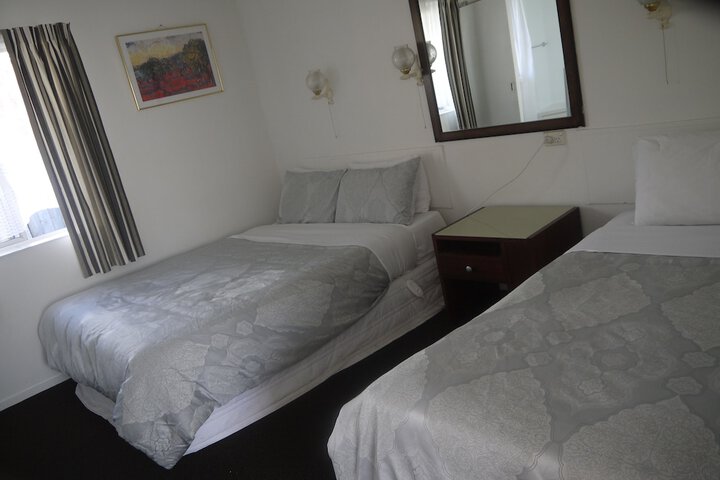 Room 5 of 56