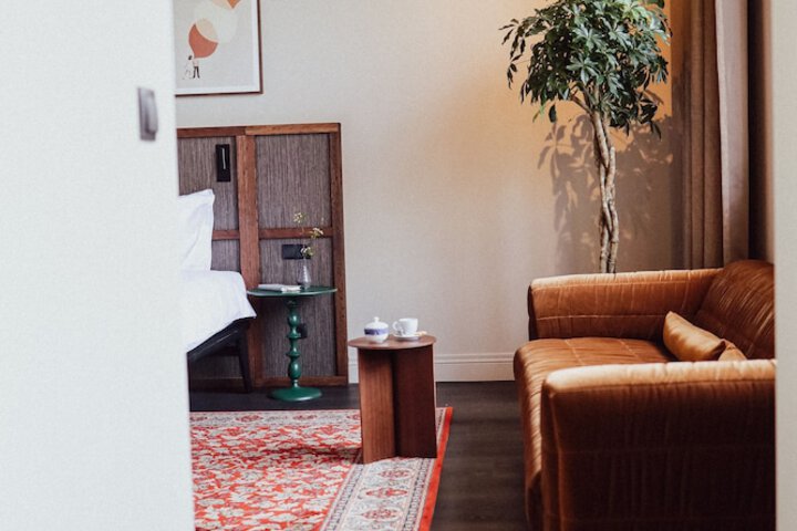 Room 21 of 48