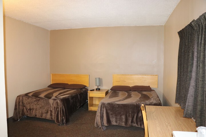 Room 4 of 11