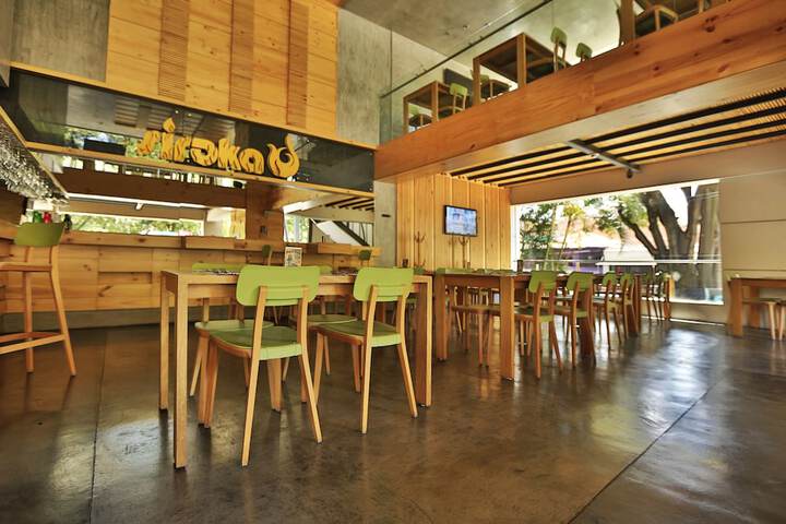 Dining Photos