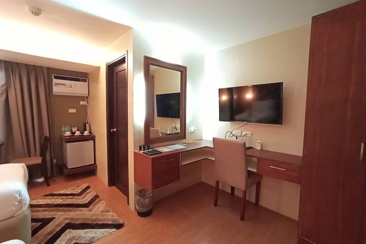 Room 34 of 63