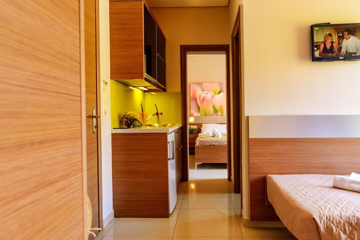 Relax Hotel