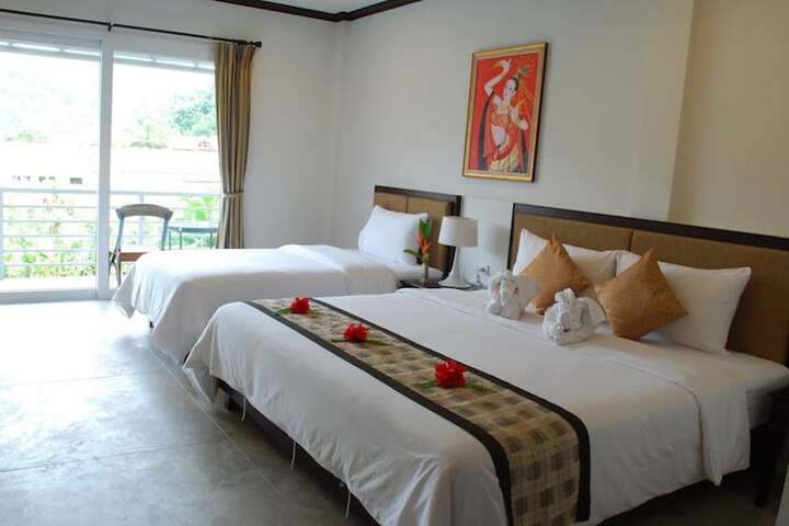 Room 2 of 43