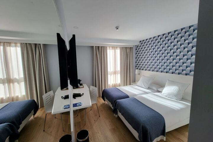 Room 11 of 47