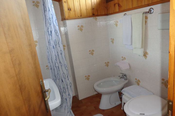 Room 40 of 69