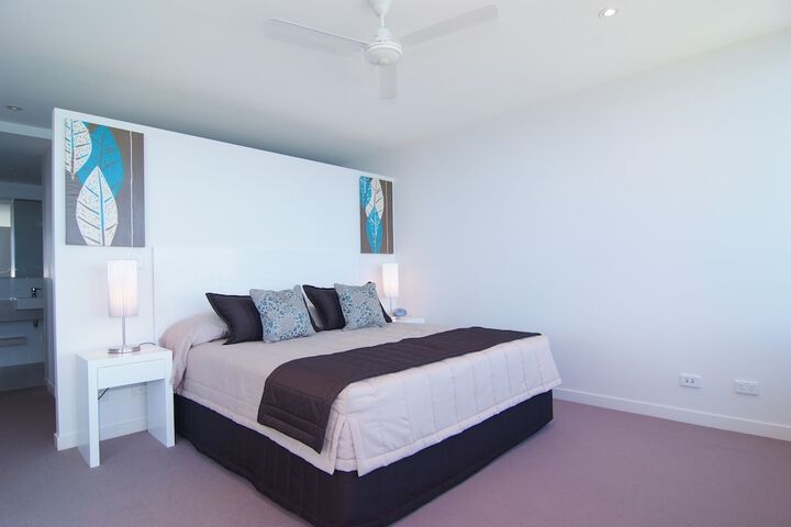 Room 4 of 41