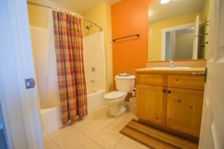 Room 4 of 40