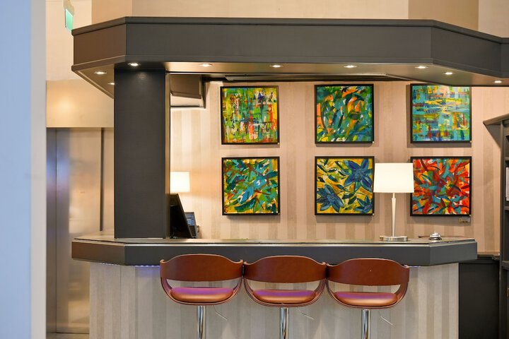 Hotel Interior 5 of 31