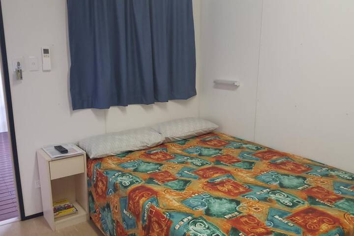Room 6 of 50