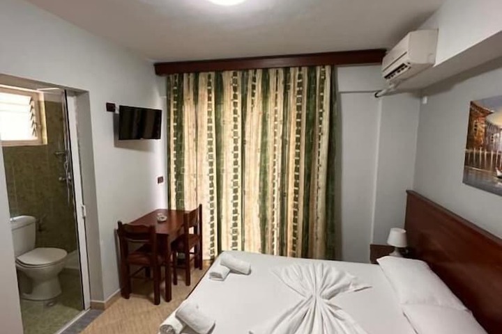 Room 29 of 59