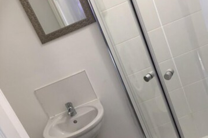 Room 63 of 95