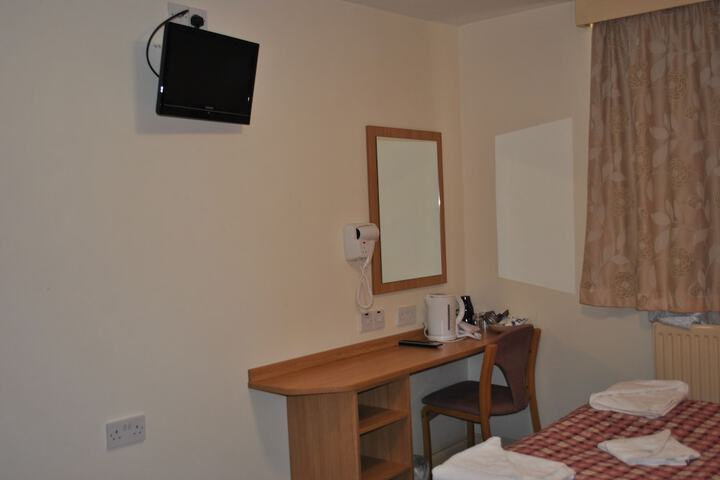 Room 37 of 57