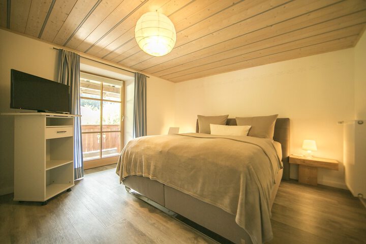Room 8 of 47