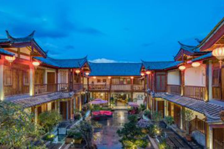 The Autumn Moon Home Lijiang Qianqiu Mansion Inn