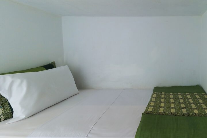 Room 16 of 117