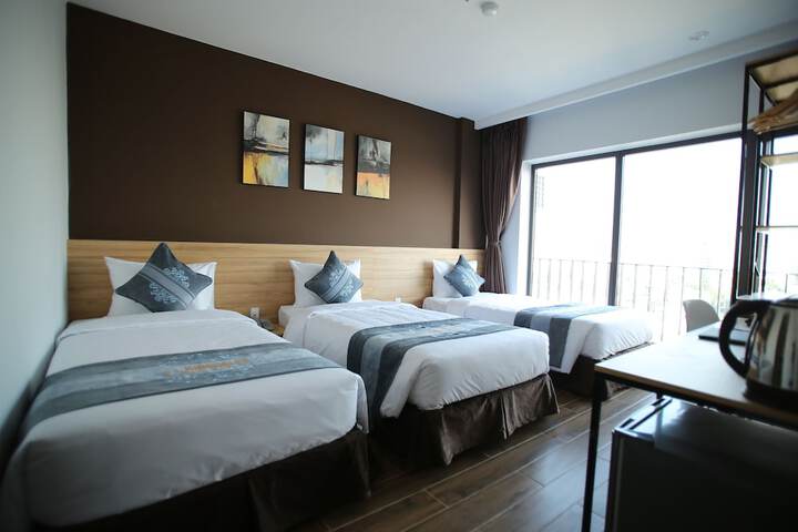 Room 8 of 49