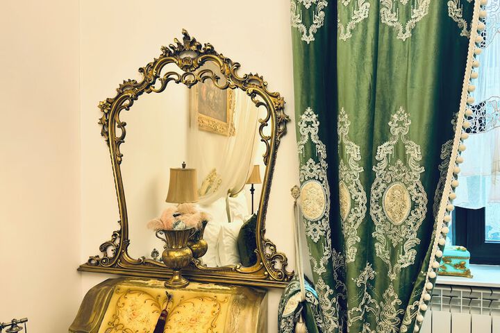 Room 8 of 52