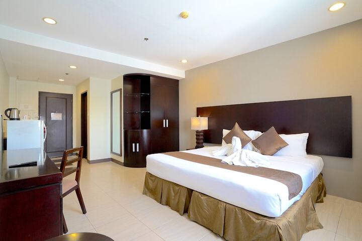 Room 43 of 86
