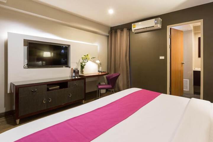 Room 35 of 64