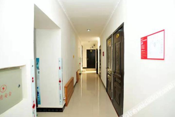 Hotel Interior 8 of 15