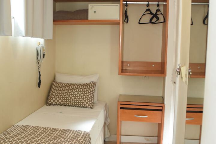 Room 31 of 54