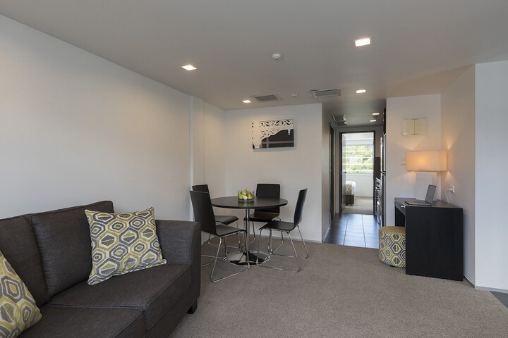 Room 15 of 30