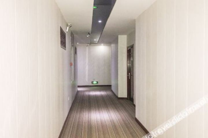 Hotel Interior 16 of 25