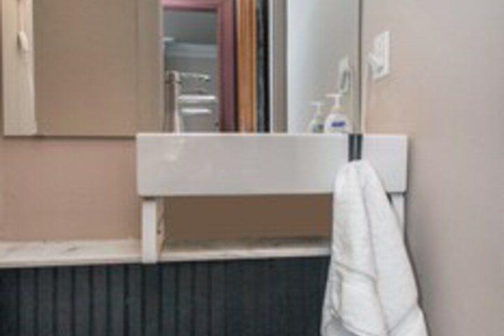 Room 14 of 63
